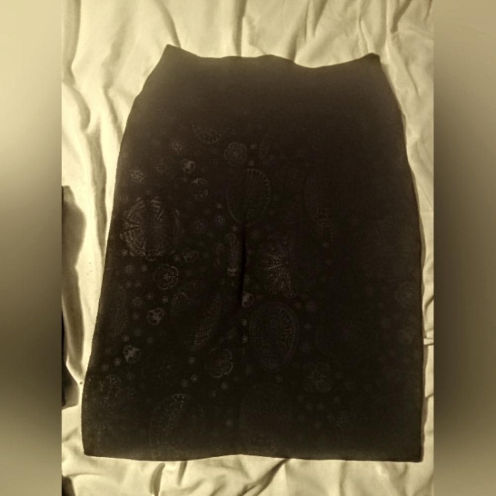 Black skirt